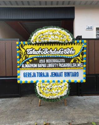 Papan Bunga Duka di Pangkatan